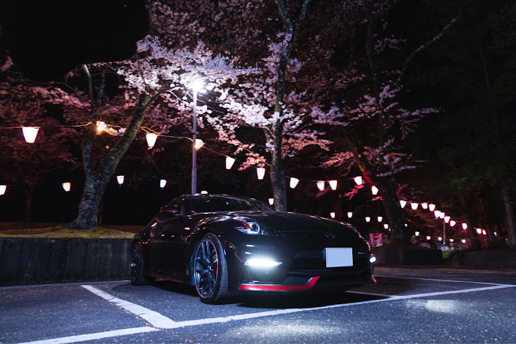 フェアレディZのさくら・桜・桜とコラボ・桜と愛車・夜桜に関するカスタム事例の投稿画像1枚目