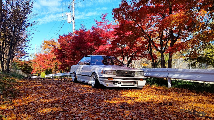 チェイサーのgx71・紅葉ドライブに関するカスタム事例の投稿画像1枚目