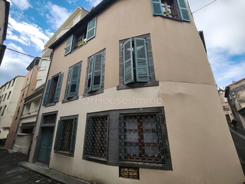 Vente maison  217 m² à Clermont-Ferrand (63000), 540 800 €