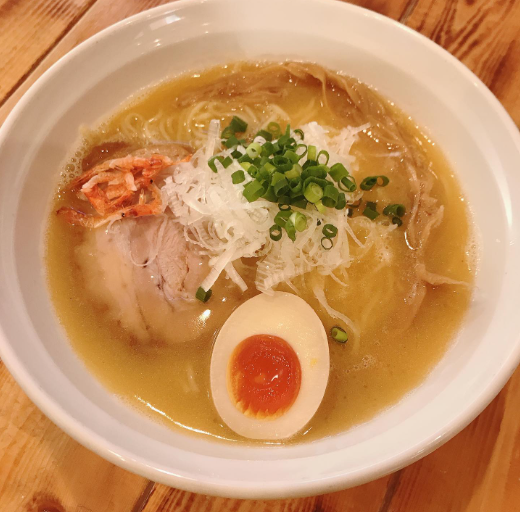 あっさりこってり何でも食べられる「北見らぁめんしんば」