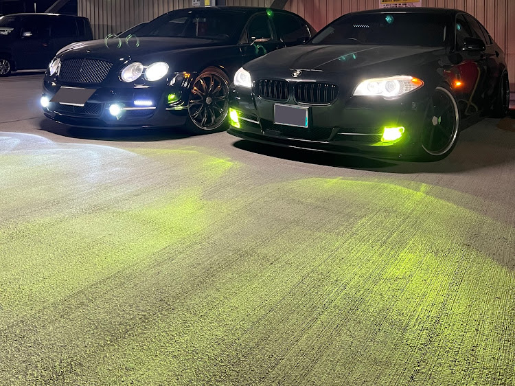 5シリーズ セダンのベントレー・フライングスパー・5シリーズ・BMW・お仲間募集中に関するカスタム事例の投稿画像1枚目