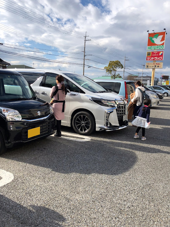 アルファードの発表会に関するカスタム事例の投稿画像3枚目