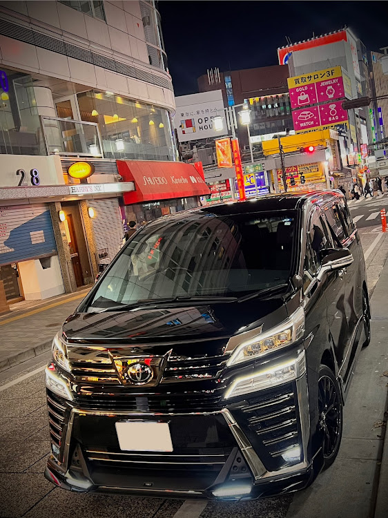 ヴェルファイアのアクセルブリエ・TRDエアロ・ゴールデンアイズ・新宿に関するカスタム事例の投稿画像4枚目