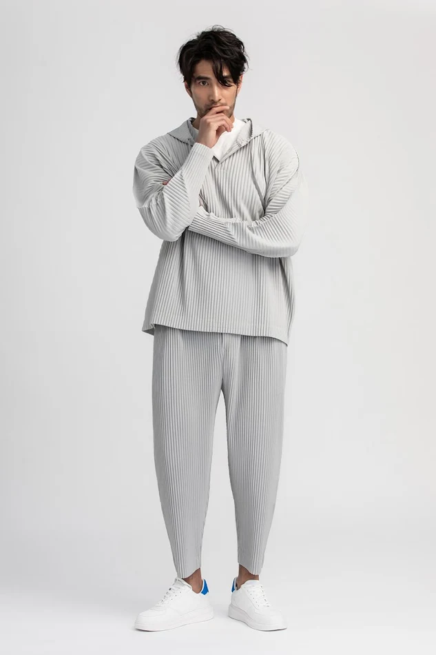 Heren casual broek met losse pasvorm en trekkoord, recht model, comfortabel en ideaal voor dagelijks gebruik en een relaxte uitstraling.