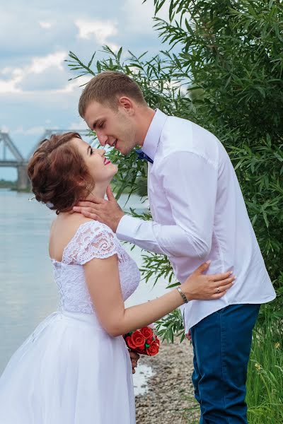 Fotógrafo de casamento Elena Voroshilova (voroshilova). Foto de 10 de junho 2017