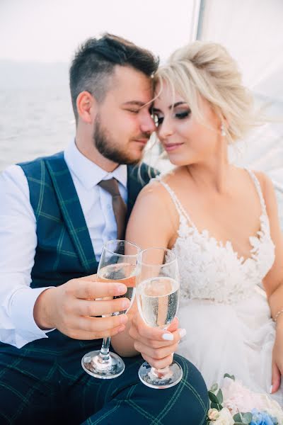 Wedding photographer Yana Urueva (yanaurueva). Photo of 11 February 2020