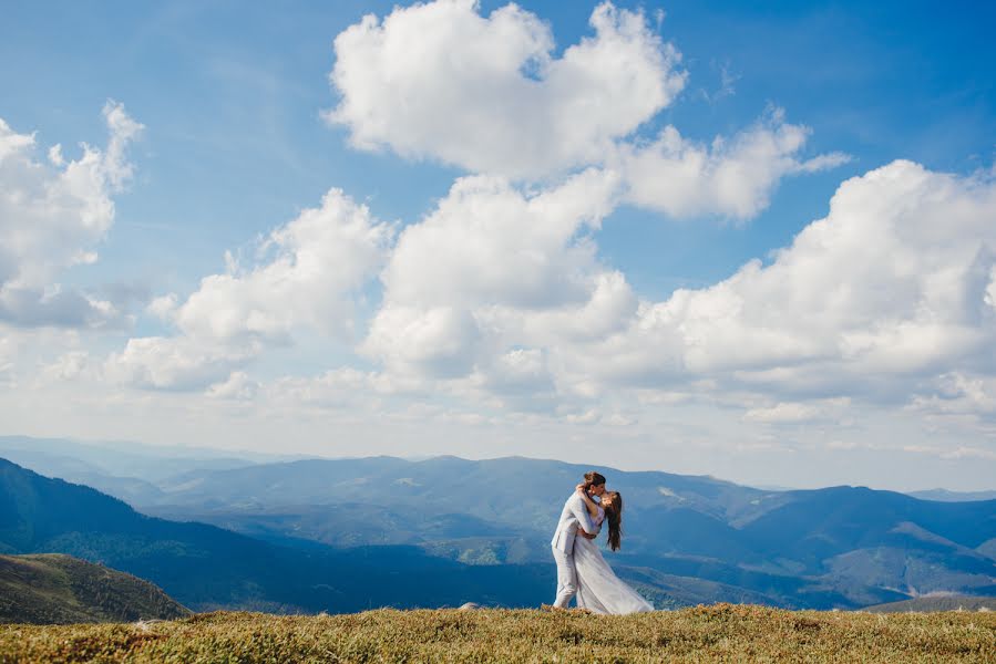 Fotógrafo de casamento Marian Logoyda (marian-logoyda). Foto de 5 de setembro 2017