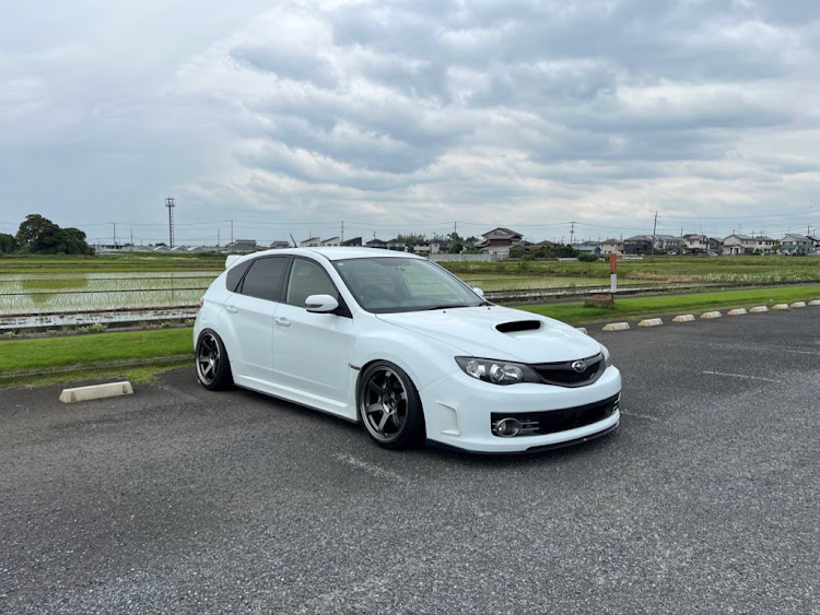 インプレッサ WRX STIのボディカラー図鑑に関するカスタム事例の投稿画像1枚目