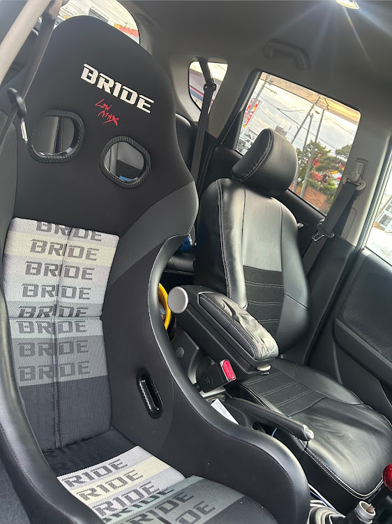 フィットのGE8・フィットRS・BRIDE・BRIDE ZIEG Ⅳ・BRIDE フルバケに関するカスタム事例の投稿画像1枚目