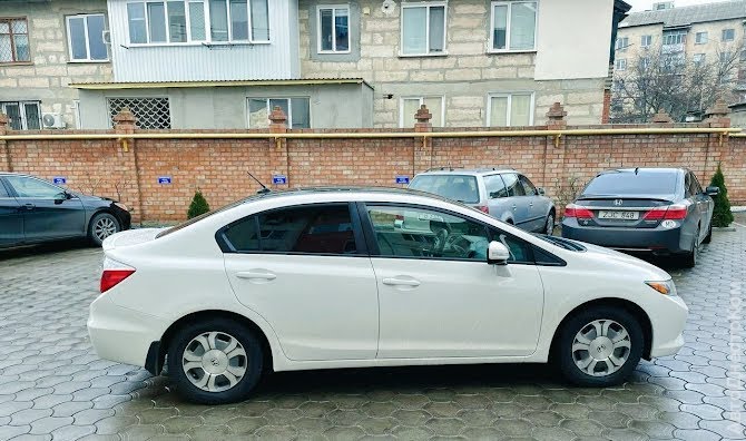 продам авто Honda Civic Civic VIII Hybrid фото 2