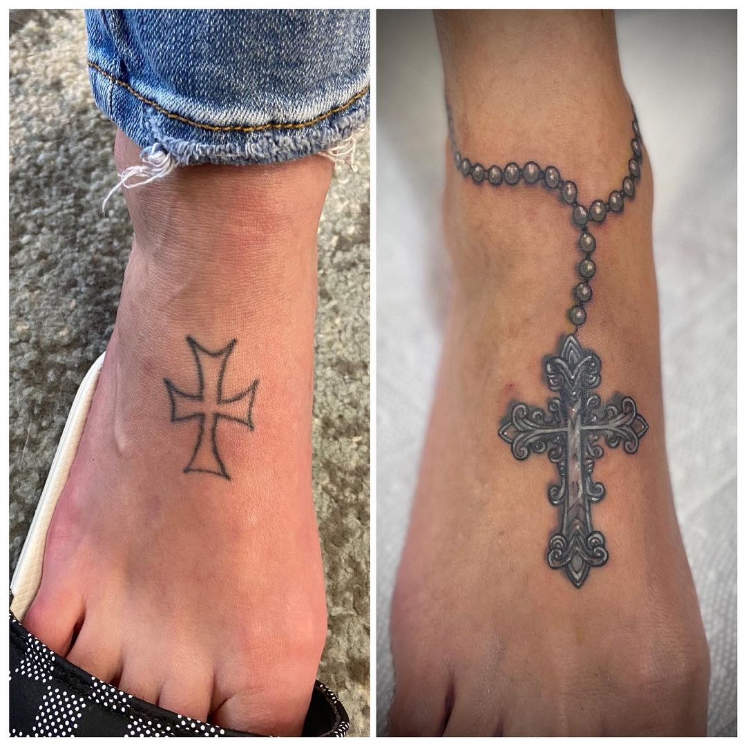 Latest cross tattoo designs