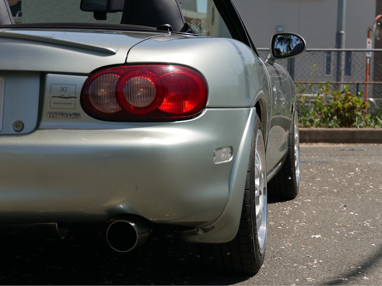 ロードスターの車高調整・ツライチ・プチツーリングに関するカスタム事例の投稿画像1枚目