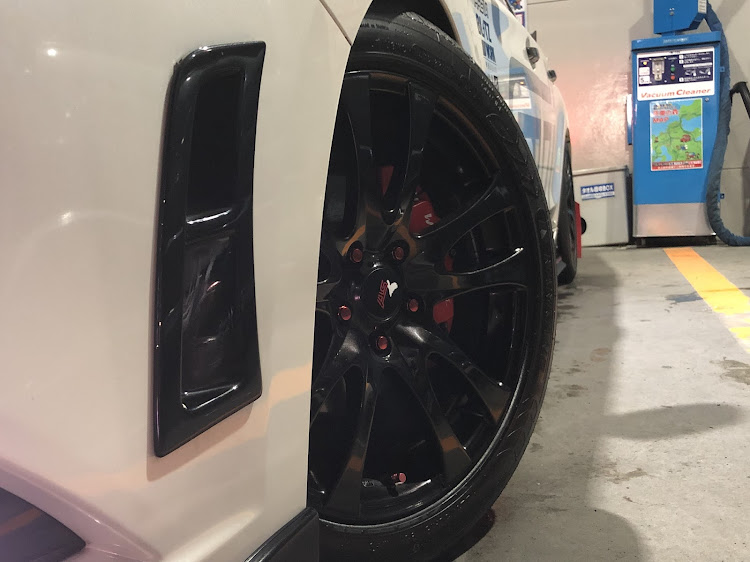 レガシィB4の他車種流用に関するカスタム事例の投稿画像2枚目
