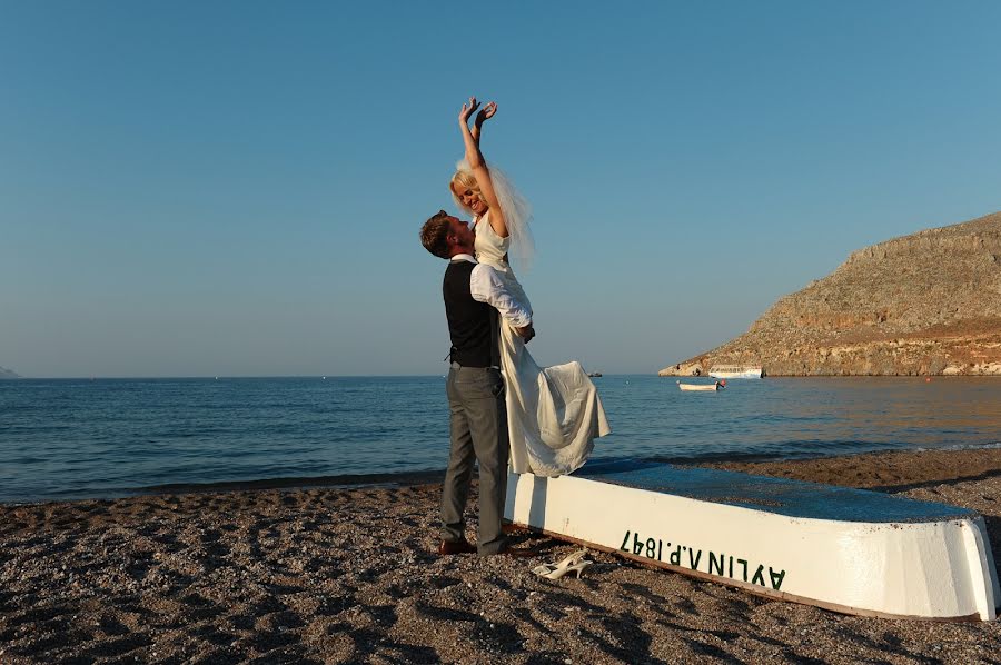 Düğün fotoğrafçısı Vlasis Vlachos (vlachos). 8 Ekim 2014 fotoları