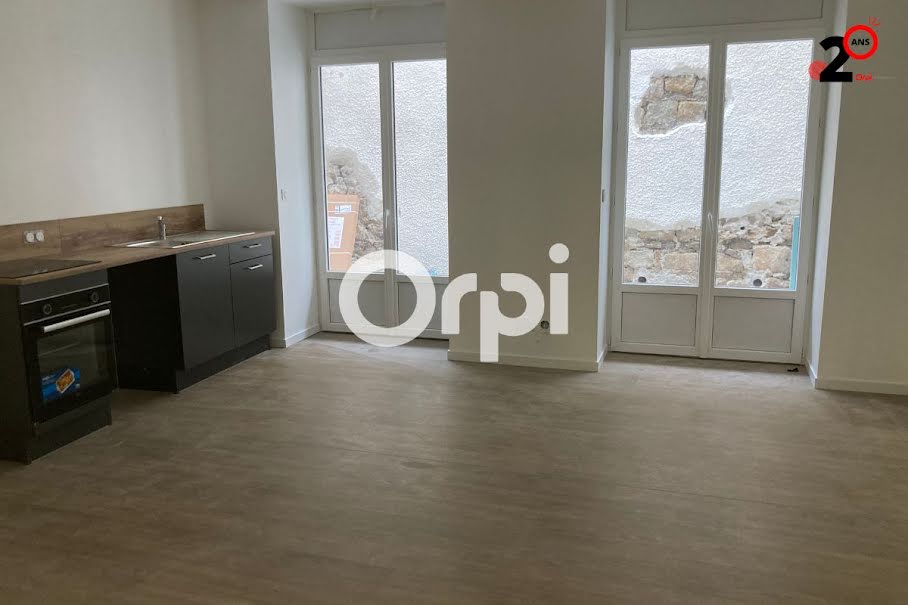 Location  appartement 2 pièces 45 m² à Saint-Etienne (42000), 555 €