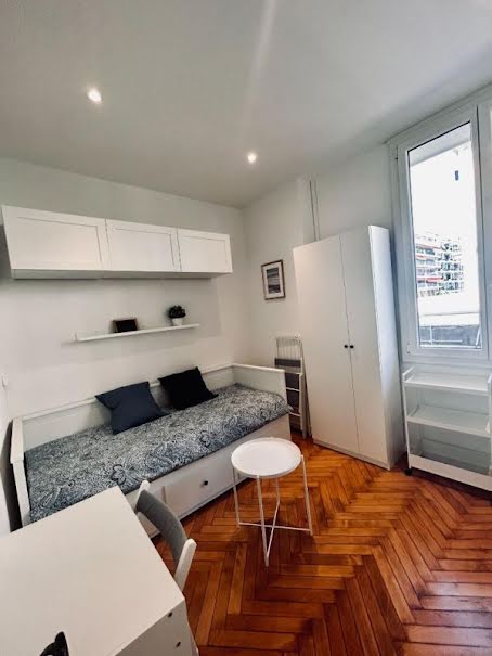 Location meublée appartement 1 pièce 13 m² à Nice (06000), 690 €