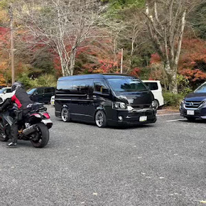 ハイエースバン KDH200K