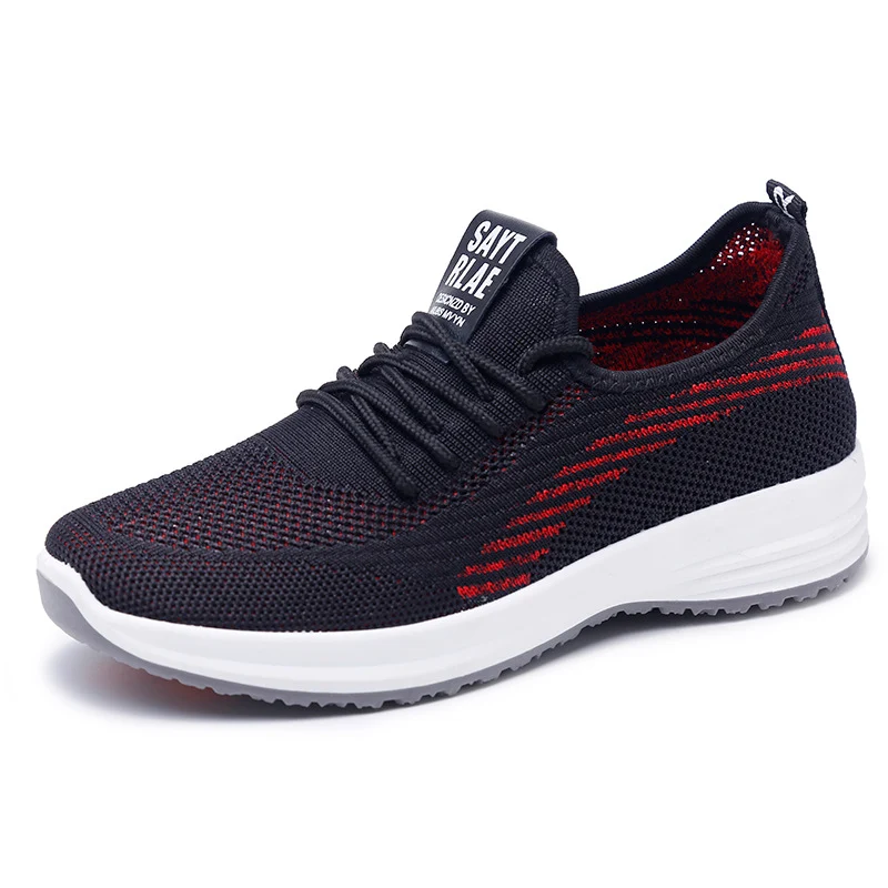 Chaussures de marche tissées volantes homme et femme, légères et respirantes, semelle souple, style tissu de Pékin, pour sport et loisirs.