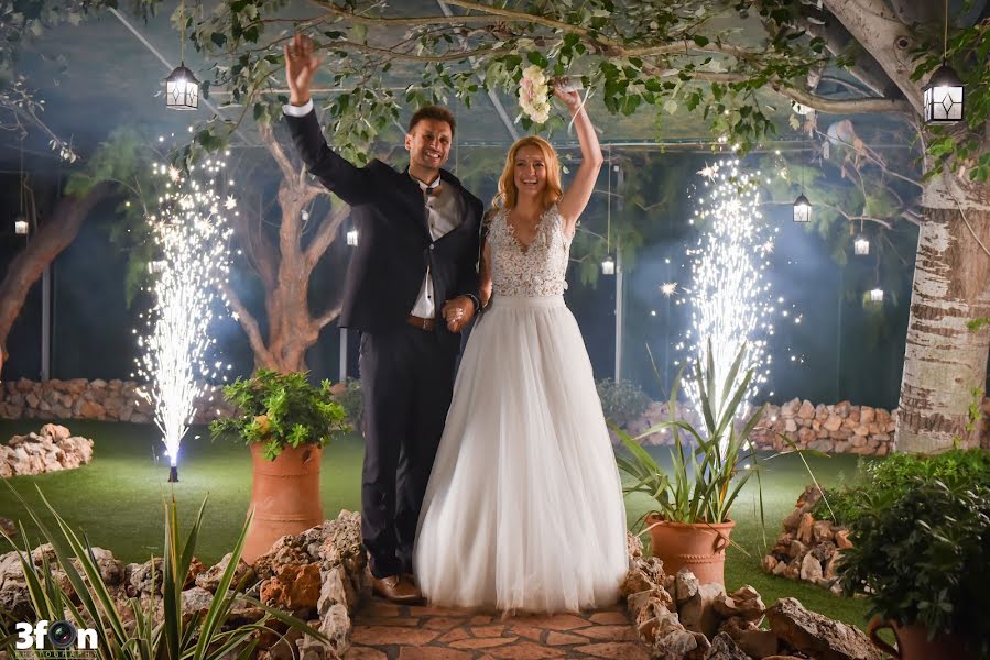 Fotógrafo de casamento Trifon Kitsos (fonphotography). Foto de 25 de novembro 2016