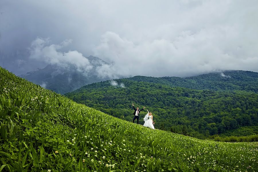 Fotógrafo de bodas Lyuda Makarova (makaroval). Foto del 12 de julio 2019