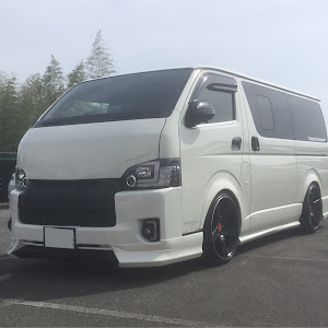 ハイエースバン TRH200V