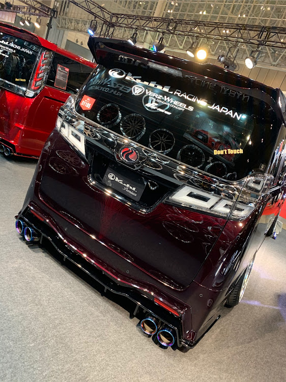 ヴォクシーの東京オートサロン2020・ヴェルファイア・アルファード・プリウス・VOXYに関するカスタム事例の投稿画像6枚目