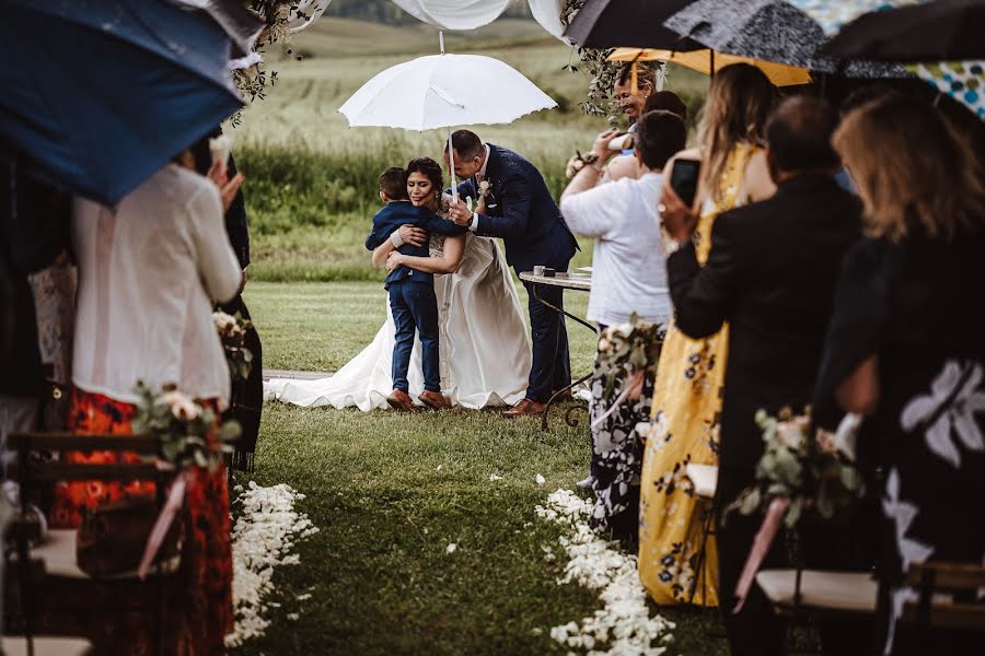 Fotografo di matrimoni Matteo Innocenti (matteoinnocenti). Foto del 19 giugno 2019