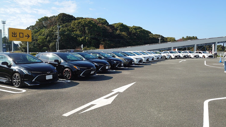 カローラスポーツのオフ会・福岡県福津市に関するカスタム事例の投稿画像1枚目