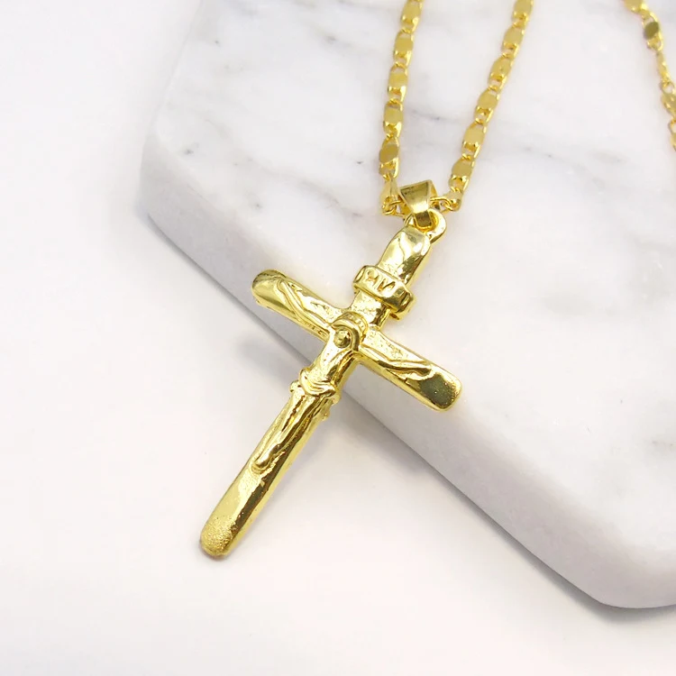Chaîne Croix Clavicule Foi Chrétienne Rétro Affirmez votre foi avec cette chaîne rétro. Un symbole chrétien de confiance et de style intemporel.