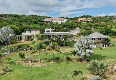 Villa with pool and terrace 12