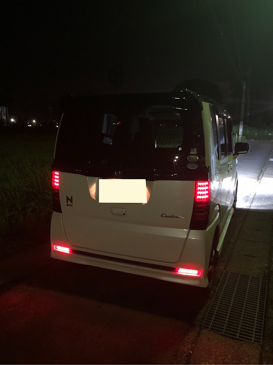 Nボックスカスタムの残暑お見舞い申し上げます・白黒仕様・ドライブに関するカスタム事例の投稿画像1枚目