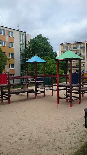 Kolejny Zajefajny Plac Zabaw 