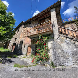 maison à Clamensane (04)