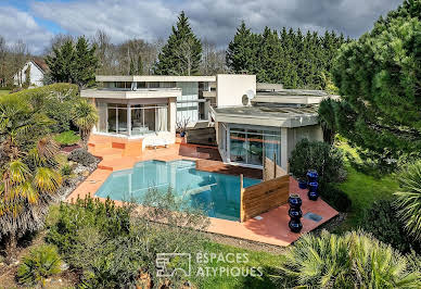 House with pool and terrace 5