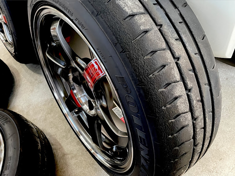 アルトワークスのK-carミーティング・ケーカーミーティング・タイヤ・TE37 SONIC SL・TE37Vに関するカスタム事例の投稿画像3枚目