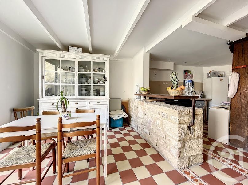 Vente appartement 5 pièces 143 m² à Bagnols-sur-ceze (30200), 179 000 €