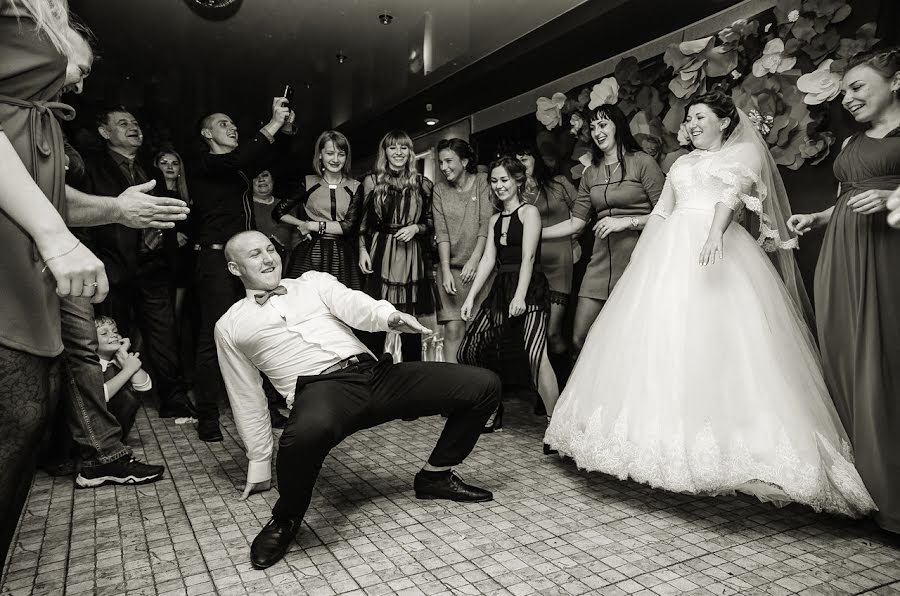 Fotografo di matrimoni Ira Perova (irinaperovaphoto). Foto del 3 luglio 2018