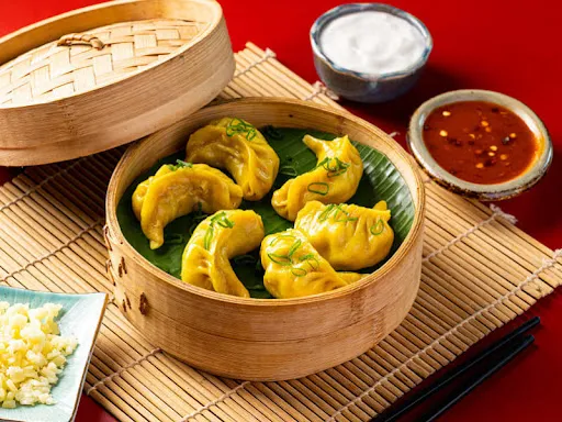 Chicken Cheese Steamed Momos (6Pcs)