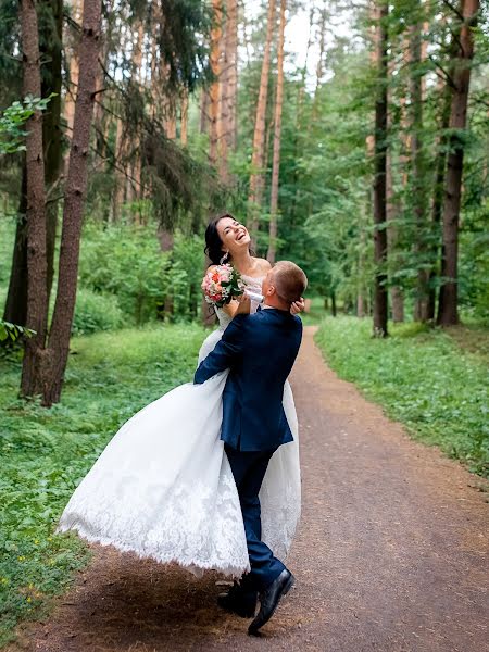 Bryllupsfotograf Eduard Arutyunov (eduard-barnaul). Bilde av 27 april 2019