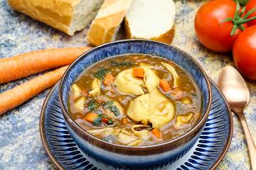 Vegetable Tortellini Soup