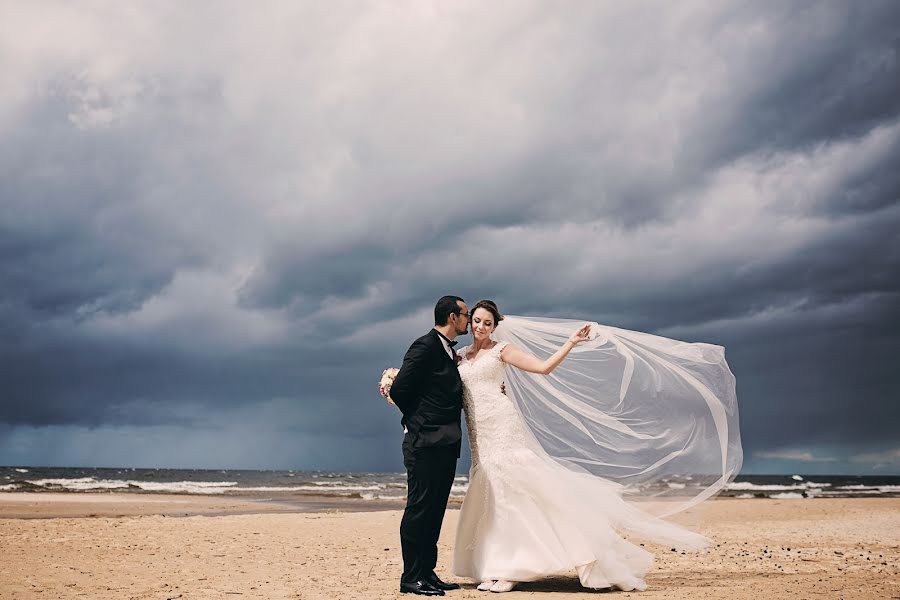 Fotografo di matrimoni Elena Yurshina (elyur). Foto del 10 ottobre 2017