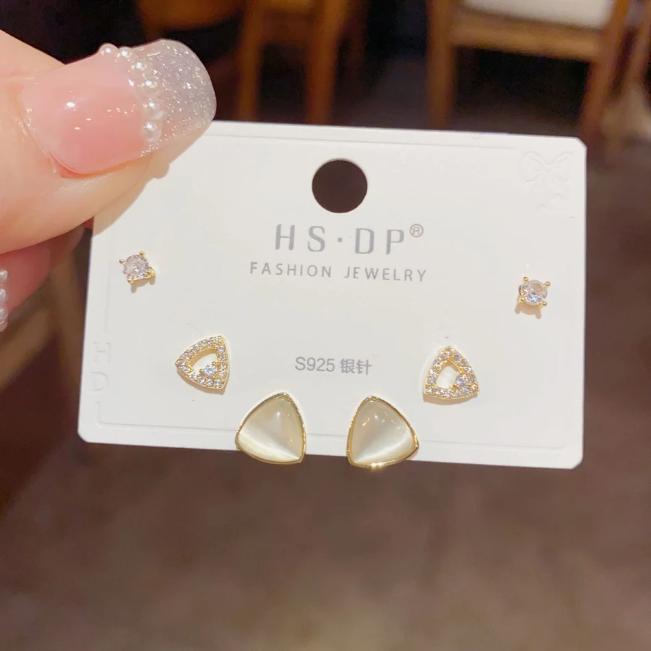 Sterling zilveren oorknopjes set, schattig en veelzijdig. Exquise mode, drie-delige set, perfect voor elke outfit, een absolute must-have.