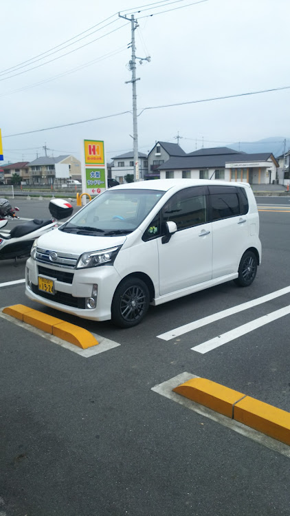 ムーヴカスタムのホイール交換に関するカスタム事例の投稿画像1枚目