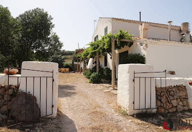 Farmhouse with garden 5