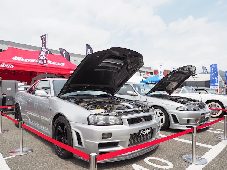 WRX STIの蛍光イエロー・こっそりリニューアル計画中🙊・自然に溶け込む⁉️・富士スピードウェイ・モーターファンフェスタ2023に関するカスタム事例の投稿画像2枚目