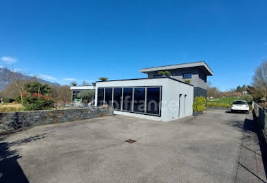 Maison avec piscine et terrasse 3