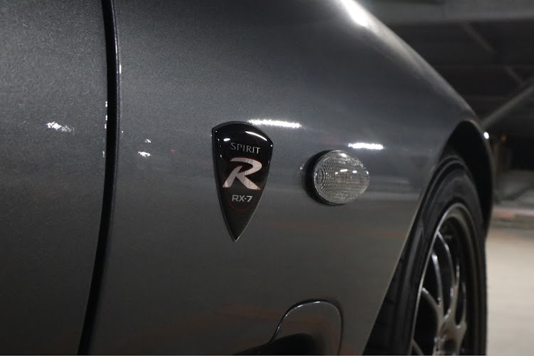 RX-7のグレードエンブレム見てみたいに関するカスタム事例の投稿画像1枚目