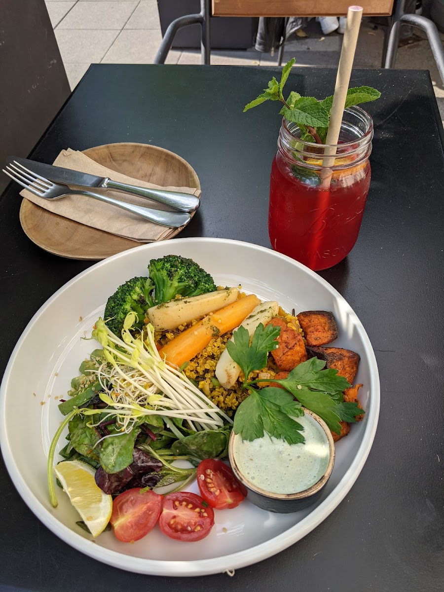 Quinoa and Wild Rice bowl and strawberry hibiscus iced tea.