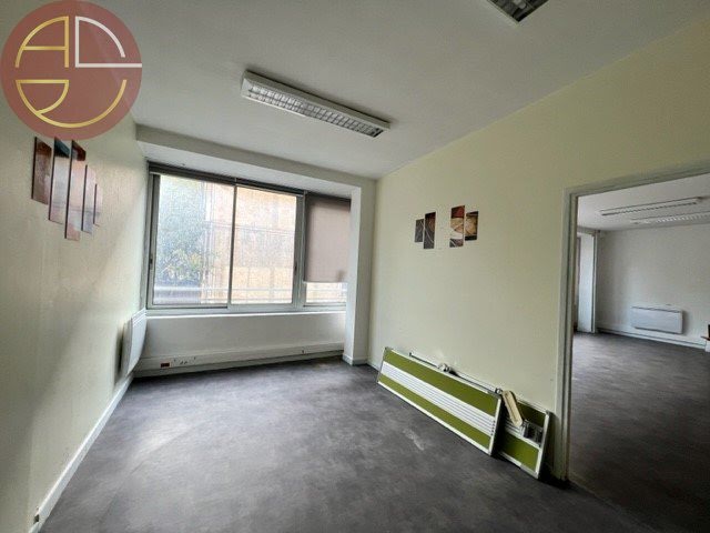 Location  locaux professionnels  50 m² à Toulouse (31000), 983 €