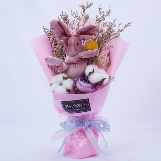 Title 6, Wishing Rabbit With Light Dried Flower Bouquet ...